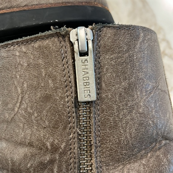 GUC Shabbies Amsterdam leather dark taupe 2” heel distressed look ankle boots - Picture 10 of 15